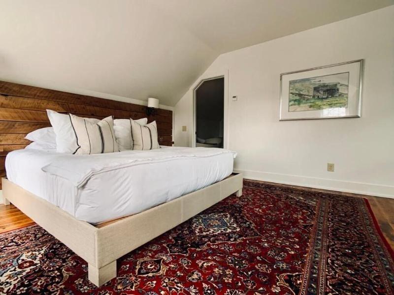 Woodbourne Inn image