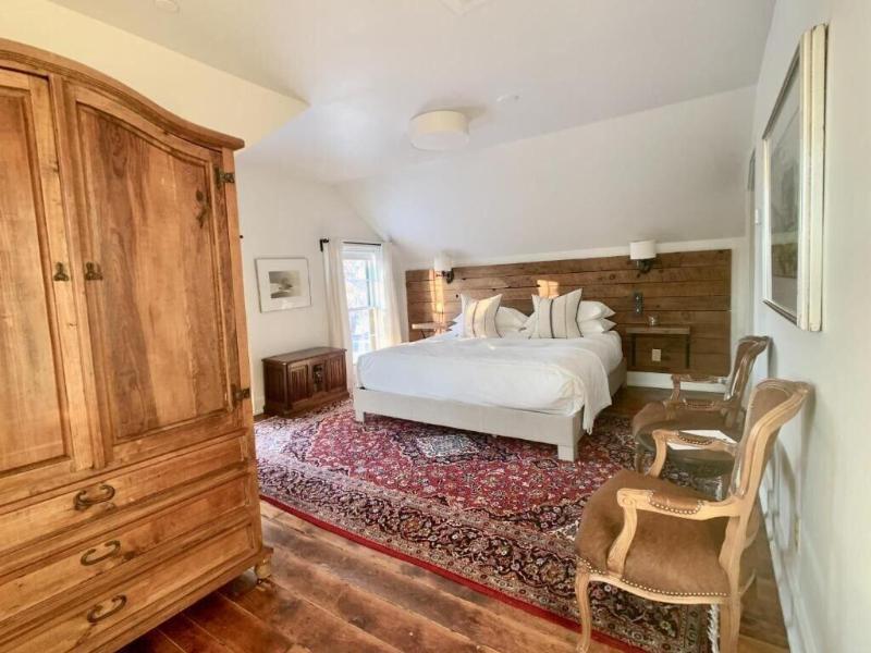 Woodbourne Inn image