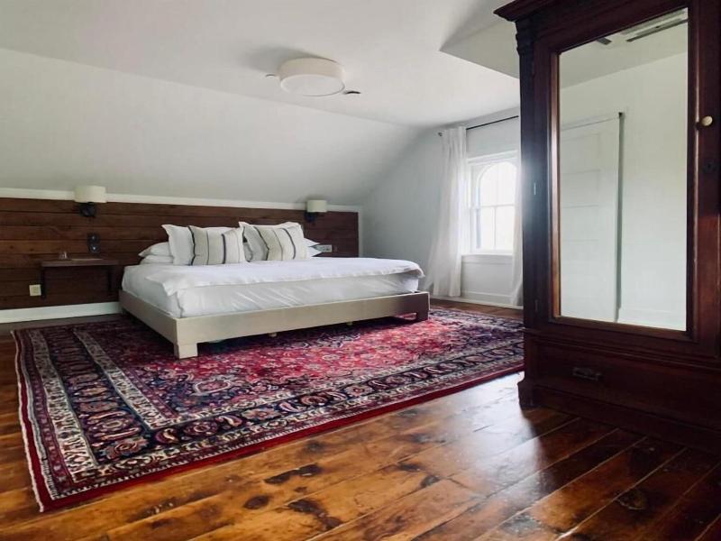 Woodbourne Inn image