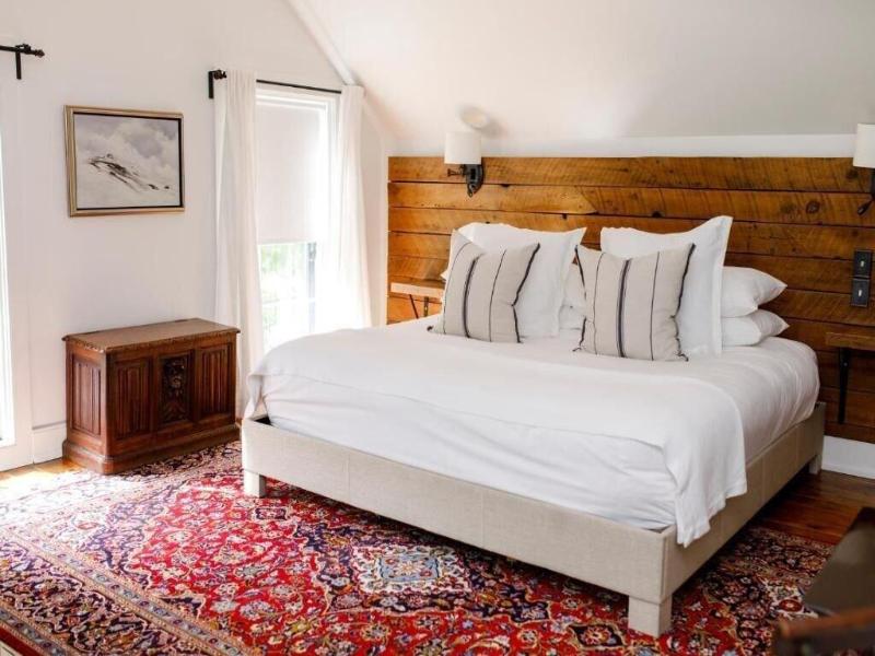 Woodbourne Inn image