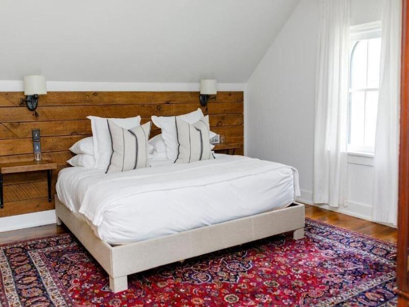 Woodbourne Inn image