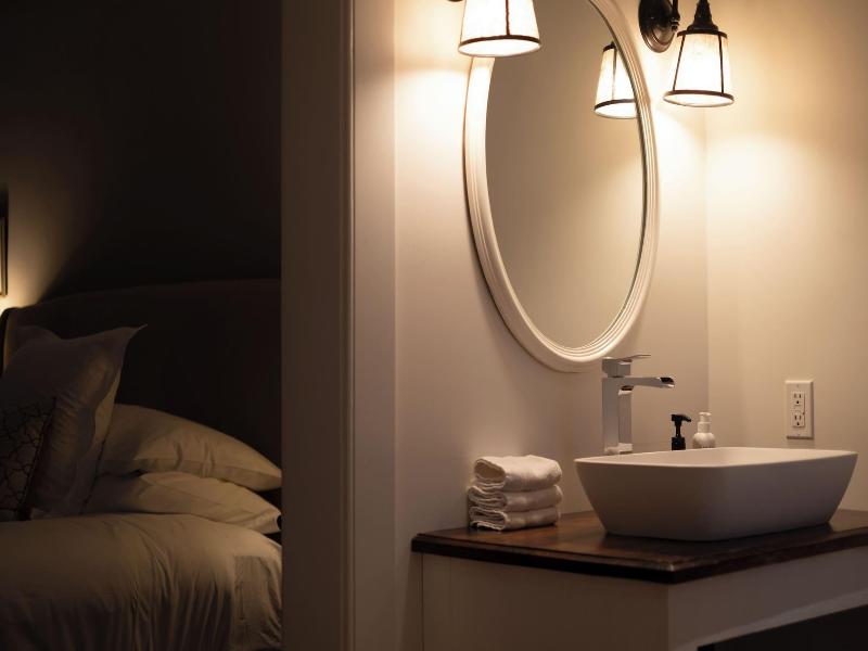 Woodbourne Inn image
