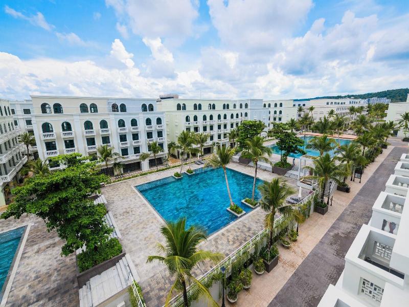 The Costis Homestay Hotel image