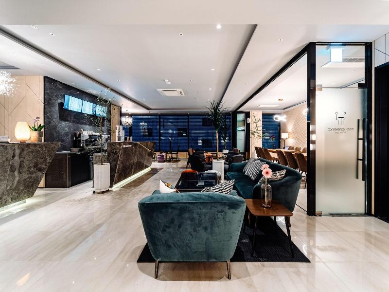 Hotels One