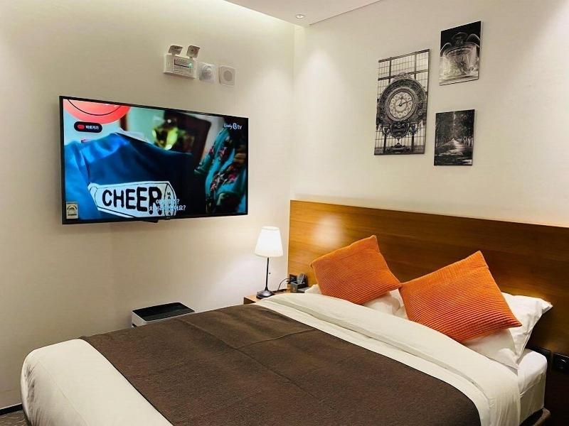Hotels One image