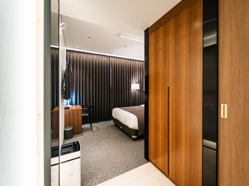 Hotels One image