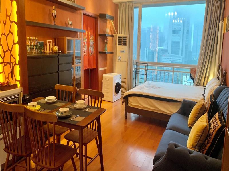 Beijing Furnished Apt With Queen Bed image