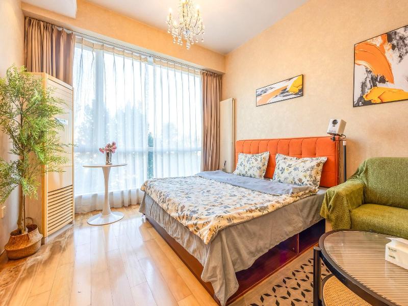Beijing Furnished Apt With Queen Bed image