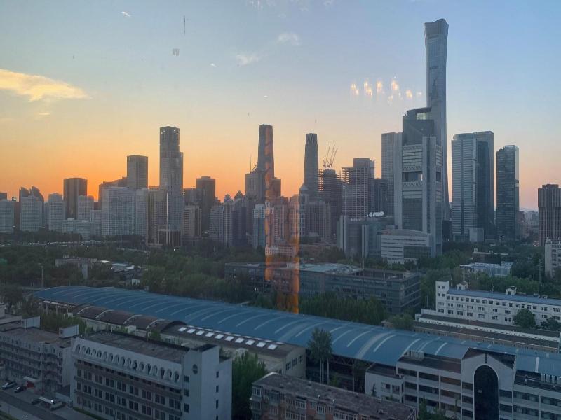 Beijing Furnished Apt With Queen Bed image