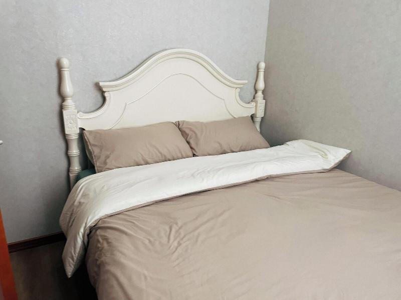 Beijing Furnished Apt With Queen Bed image