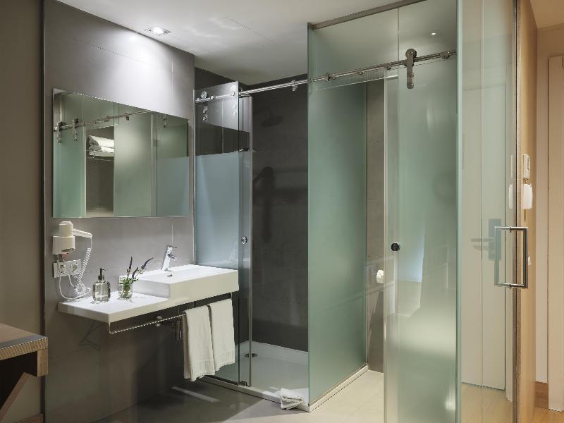 Qgat Suites & Events image