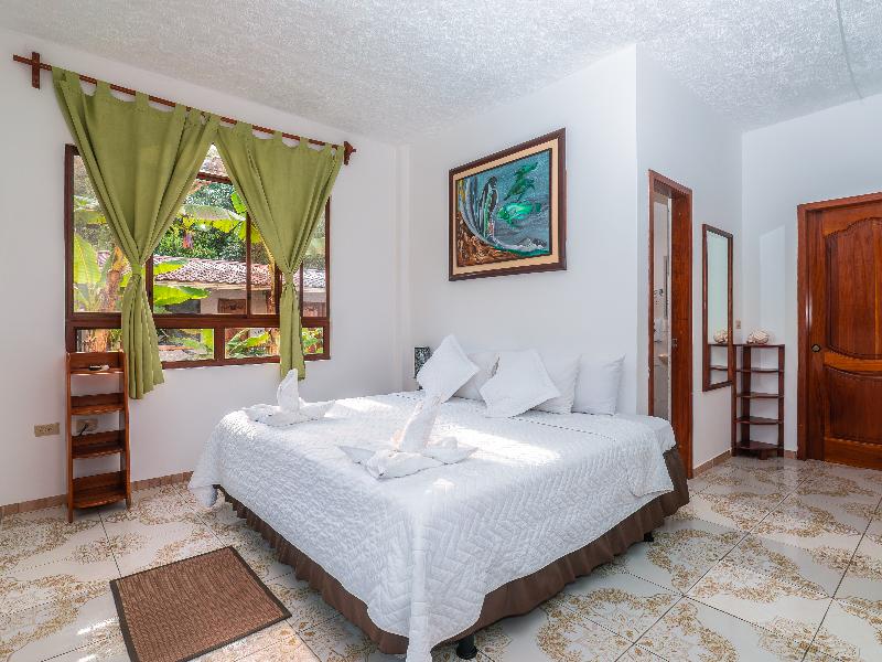 SUITE FAMILIAR CON VISTA LA JARDIN