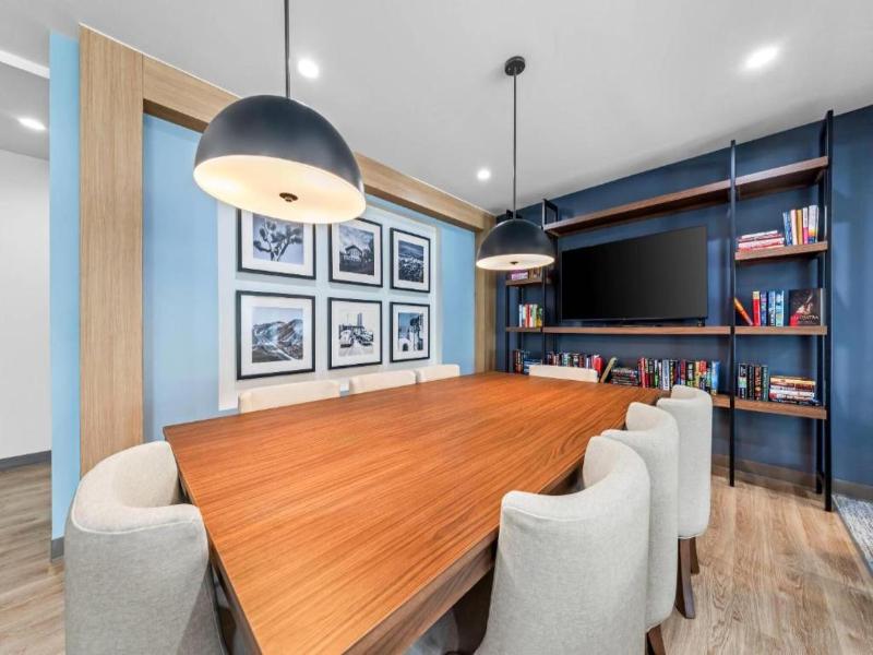 Everhome Suites Ontario image
