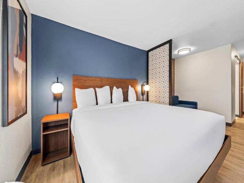 Everhome Suites Ontario image
