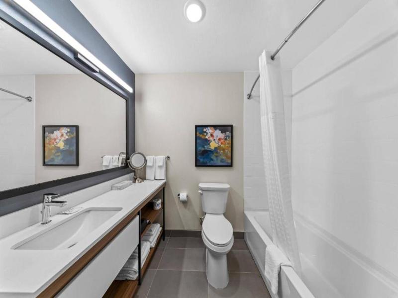Everhome Suites Ontario image