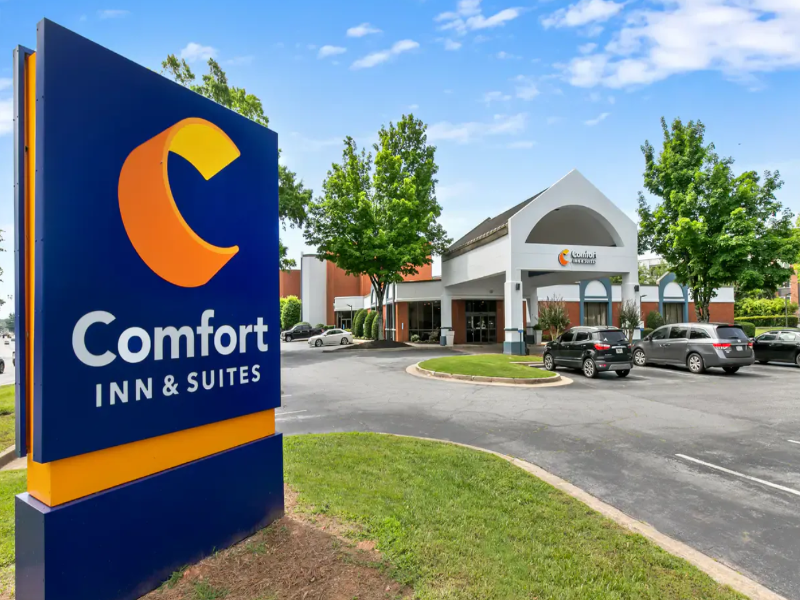 Comfort Inn & Suites image