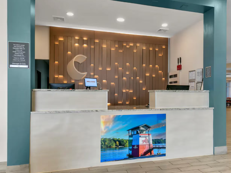 Comfort Inn & Suites image