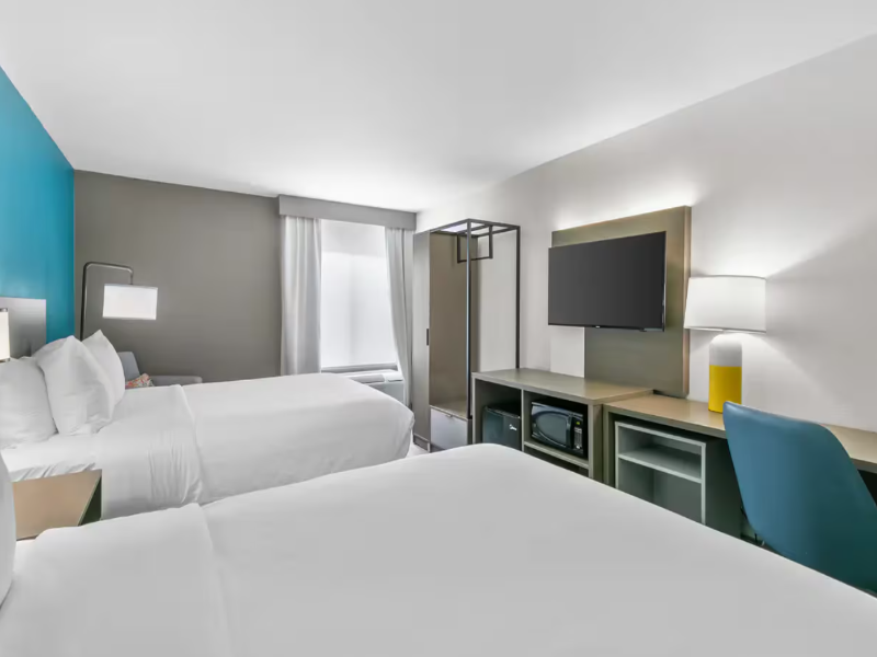 Comfort Inn & Suites image