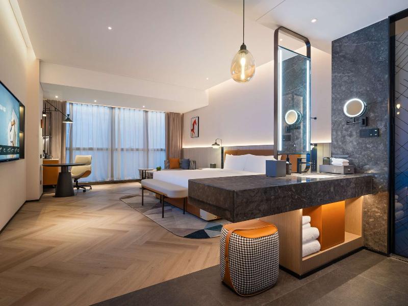 Novotel Nanjing South Railway Station image