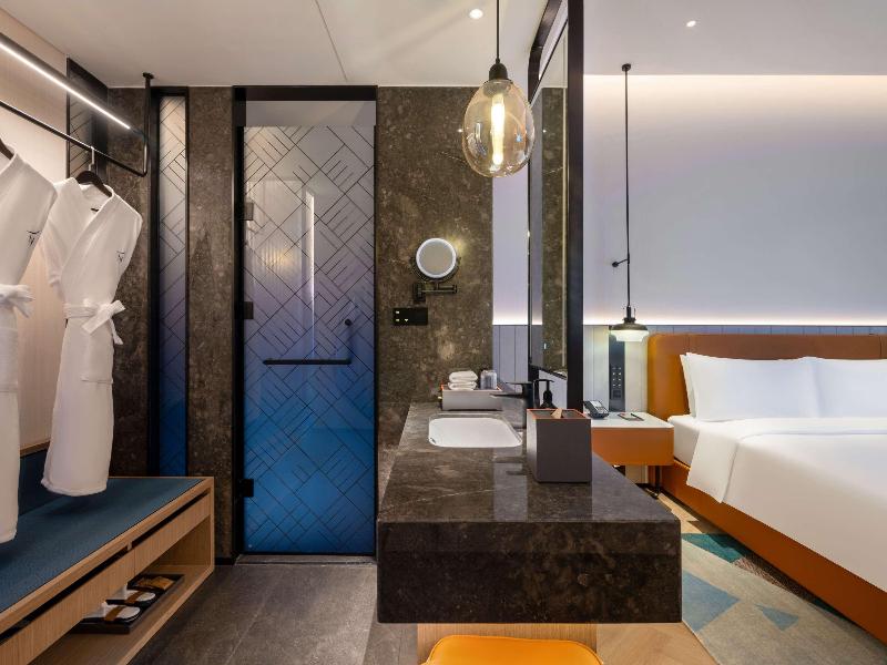 Novotel Nanjing South Railway Station image