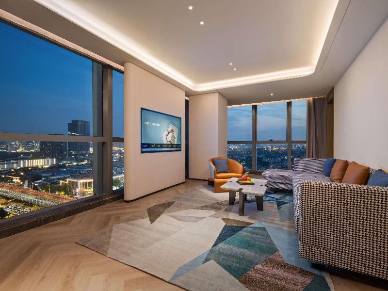 Novotel Nanjing South Railway Station image