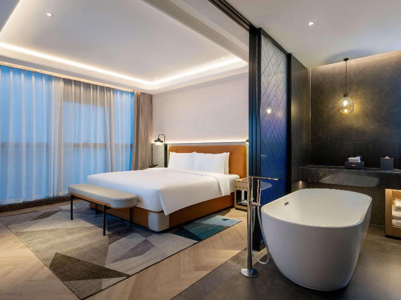 Novotel Nanjing South Railway Station image