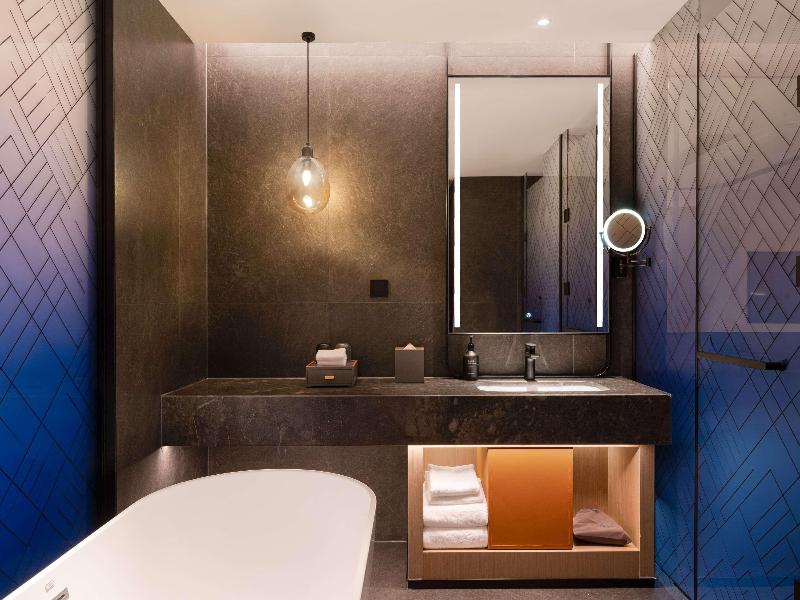 Novotel Nanjing South Railway Station image