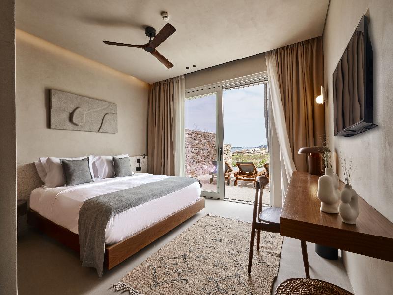 Ovea Paros image