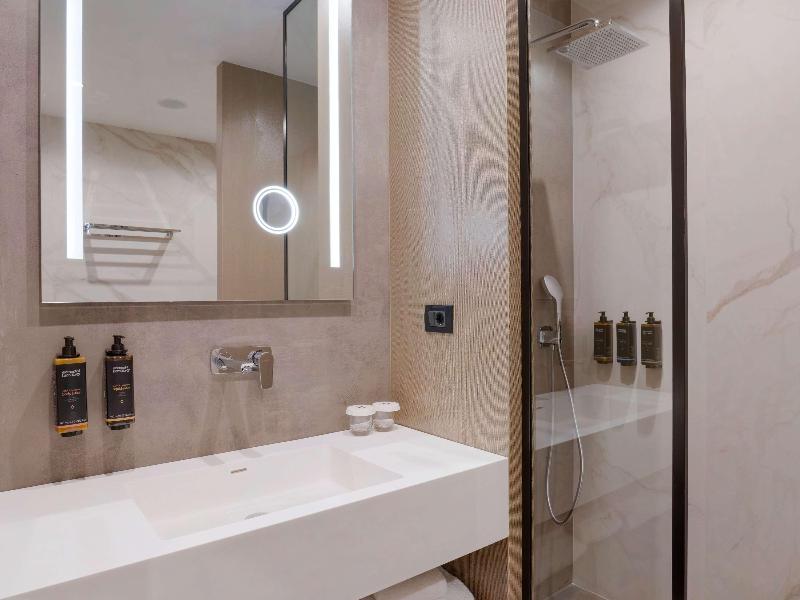 Mercure Oradea image