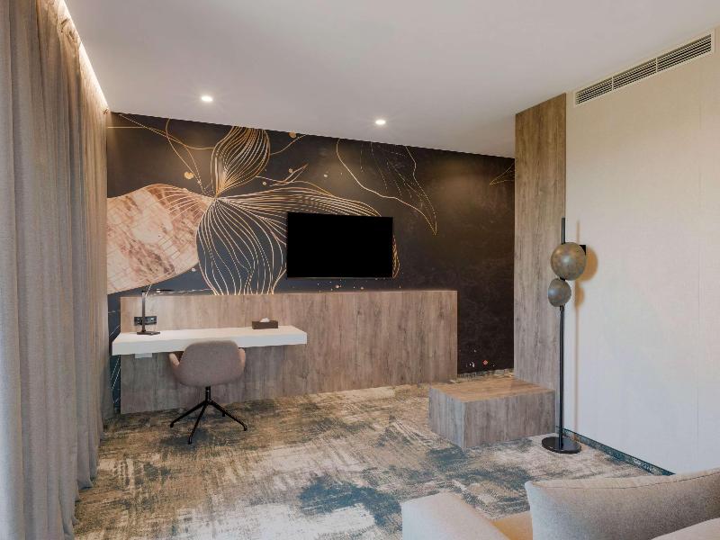 Mercure Oradea image