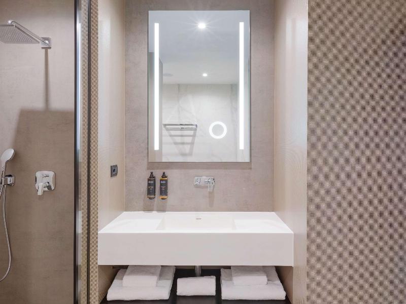 Mercure Oradea image