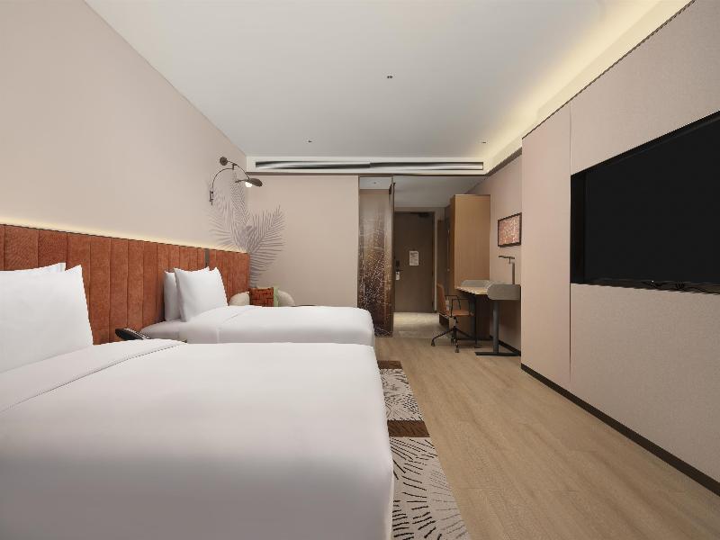 Hilton Garden Inn Urumqi Railway Station image