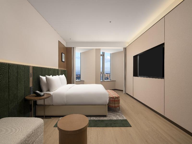Hilton Garden Inn Urumqi Railway Station image