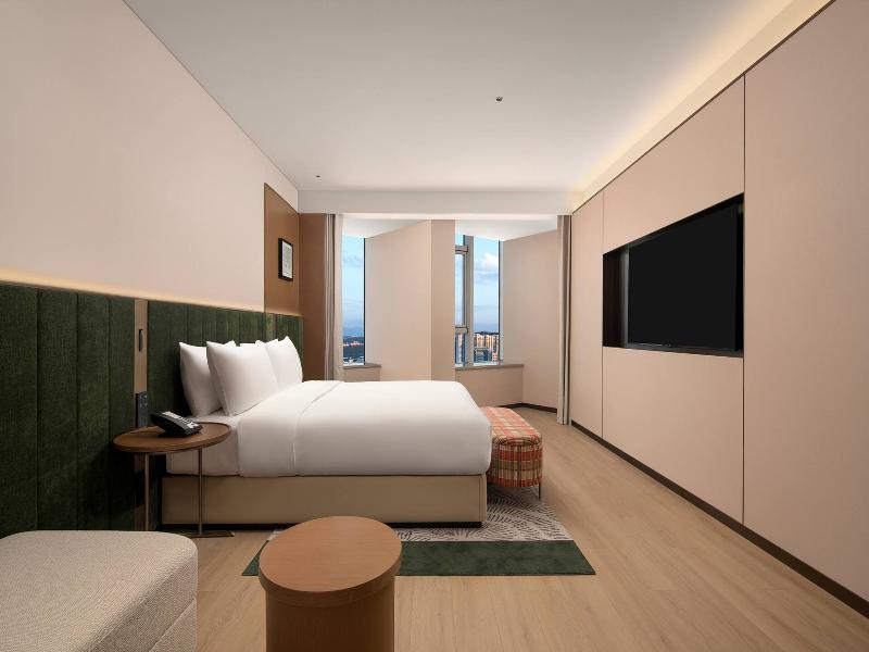 Hilton Garden Inn Urumqi Railway Station image