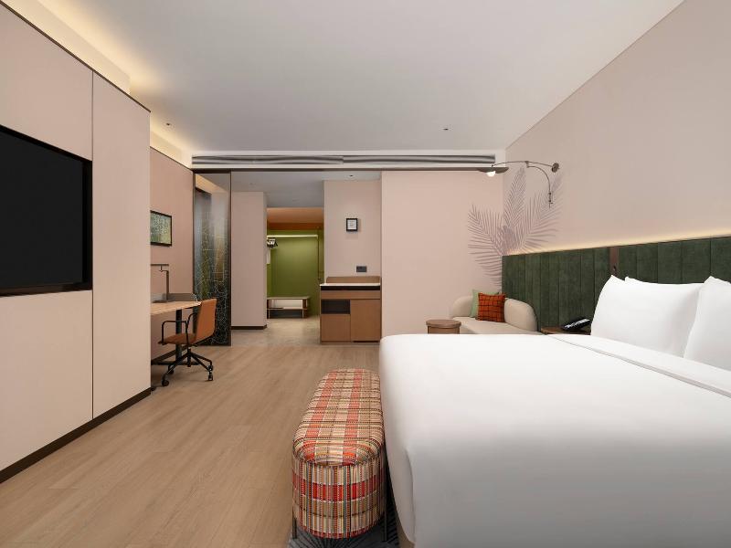 Hilton Garden Inn Urumqi Railway Station image