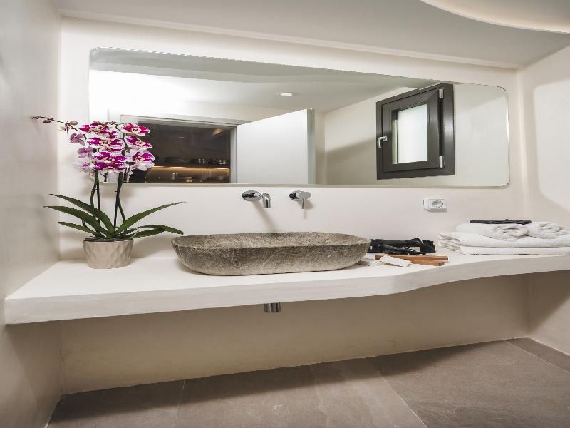 Axopetra Boutique Hotel image