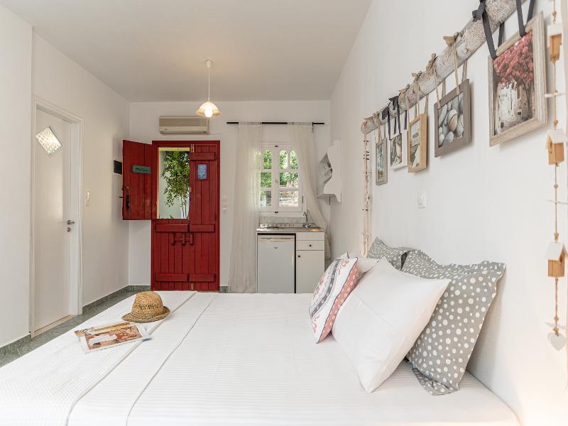 Palatiana Agriturismo - Philoxenia Cottages image