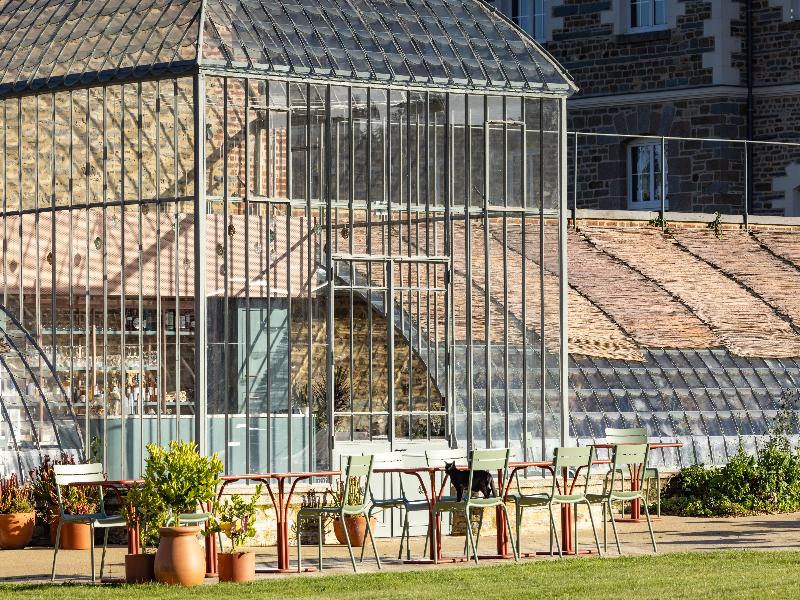 Hotel-Spa L'Essenciel - Château Des Pères image