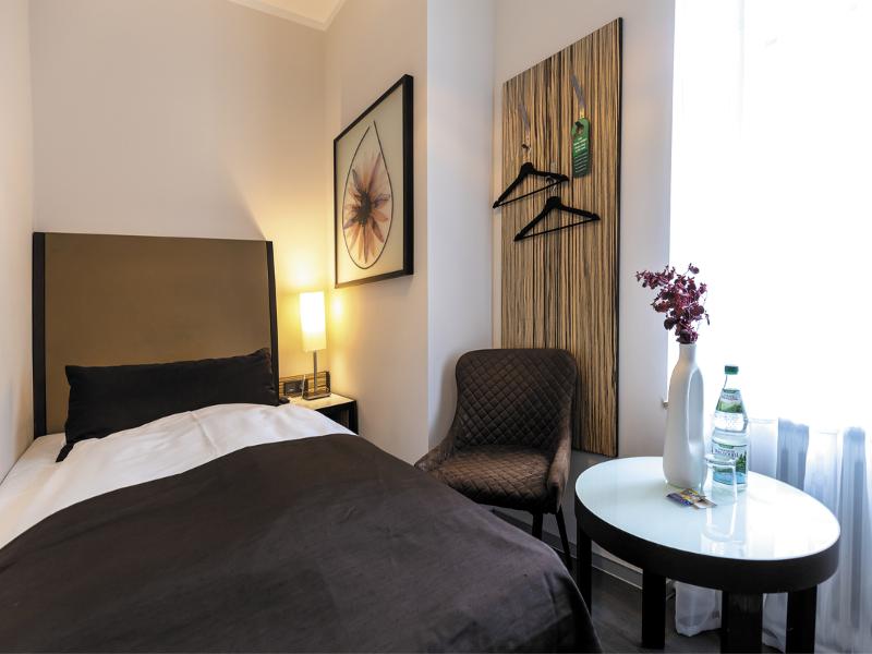 Hotel Garni Am Domplatz image