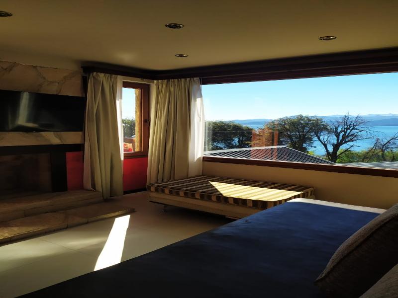 Bahia Paraiso Luxury Suites image