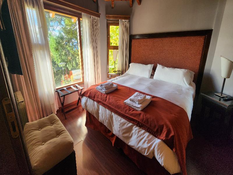 Bahia Paraiso Luxury Suites image