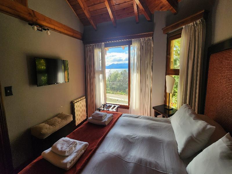 Bahia Paraiso Luxury Suites image