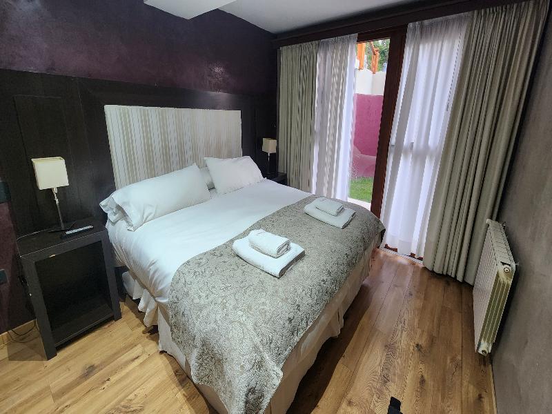Bahia Paraiso Luxury Suites image