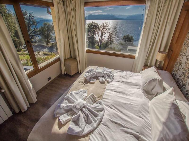 Bahia Paraiso Luxury Suites image