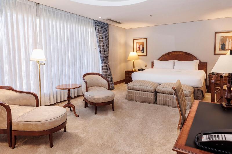 Stay in style at Le Méridien Santiago