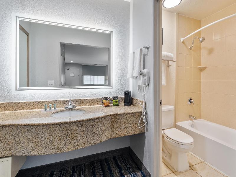 Best Western San Diego/Miramar Hotel image
