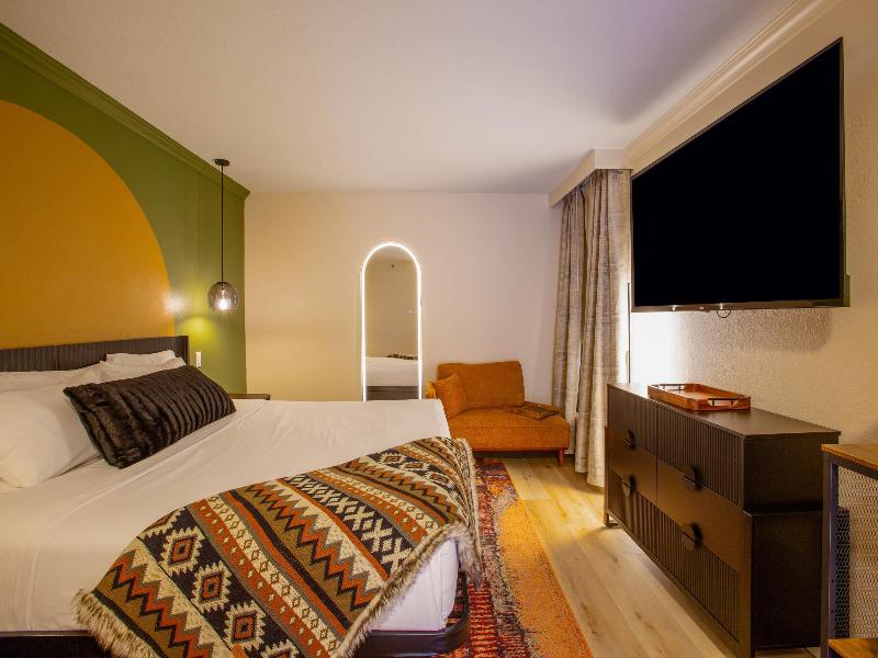 Arroyo Pinion Hotel, Ascend Hotel Collection image