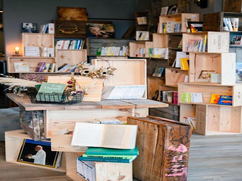 The Book Lounge Hotel Kani image