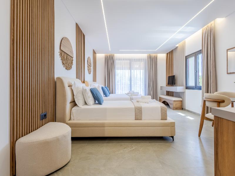 Crystal Blue Hotel image