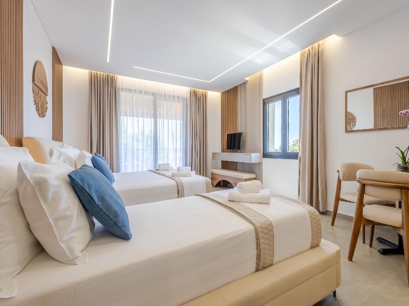 Crystal Blue Hotel image